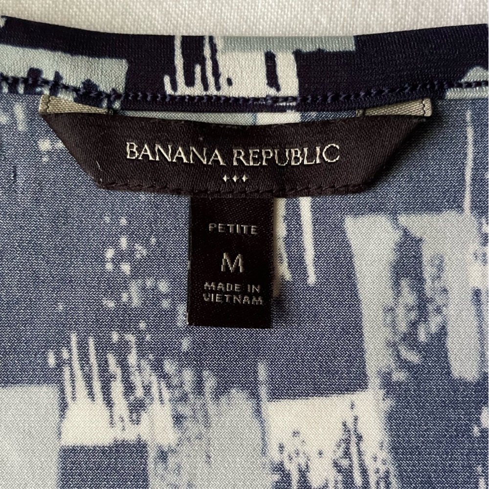 Banana Republic Navy Officecore Business Abstract Print Wrap Dress - Picture 6 of 7
